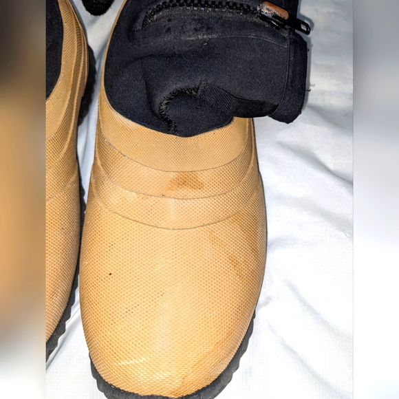 FOREVERLAST Ray-Guard Reef Boots - Picture 2 of 8